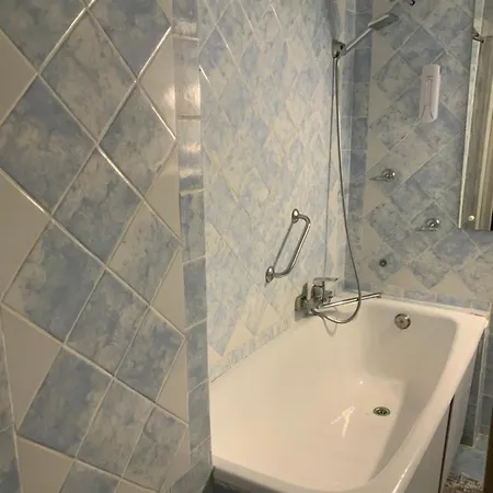 Apartment український театр 2-х кімнатні Odesa