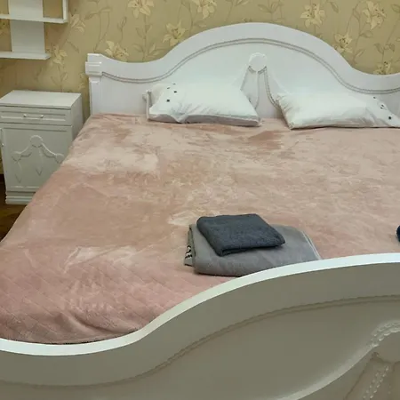 український театр 2-х кімнатні Apartment